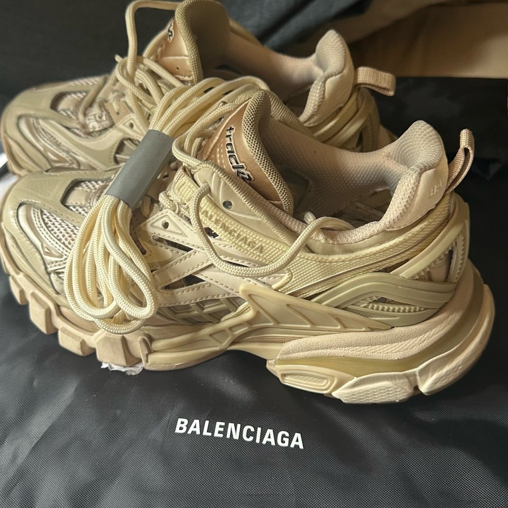 Balenziaga Track 2.0 Sneaker Women Nude color - Picture 1 of 9
